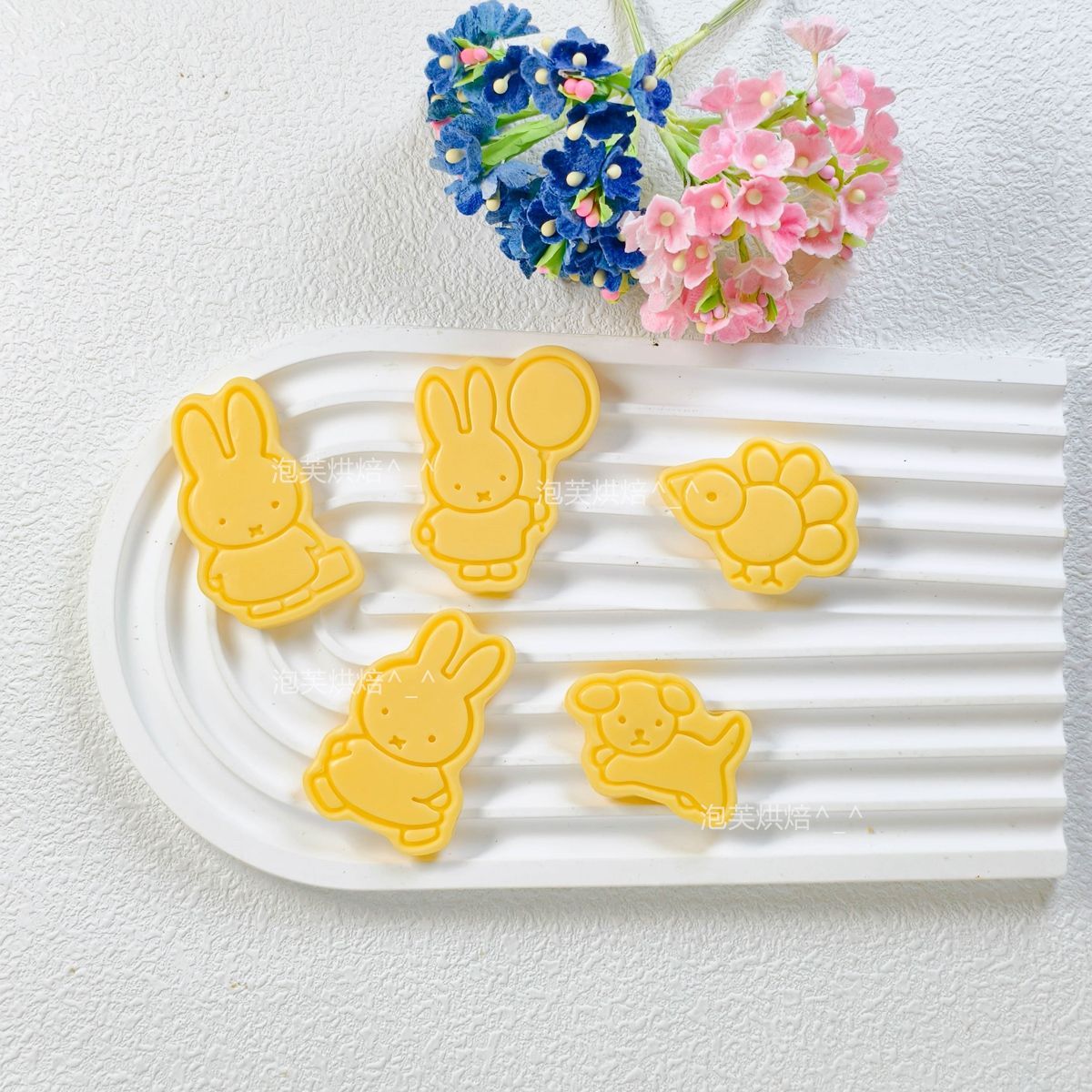 قالب بسكويت ثلاثي الأبعاد لطيف - مراجعة Kitchen Baking Store وسعره